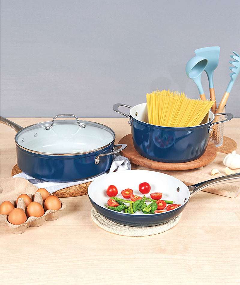 Cosmic Cookware Reviews: Unveil Stellar Kitchen Gear!